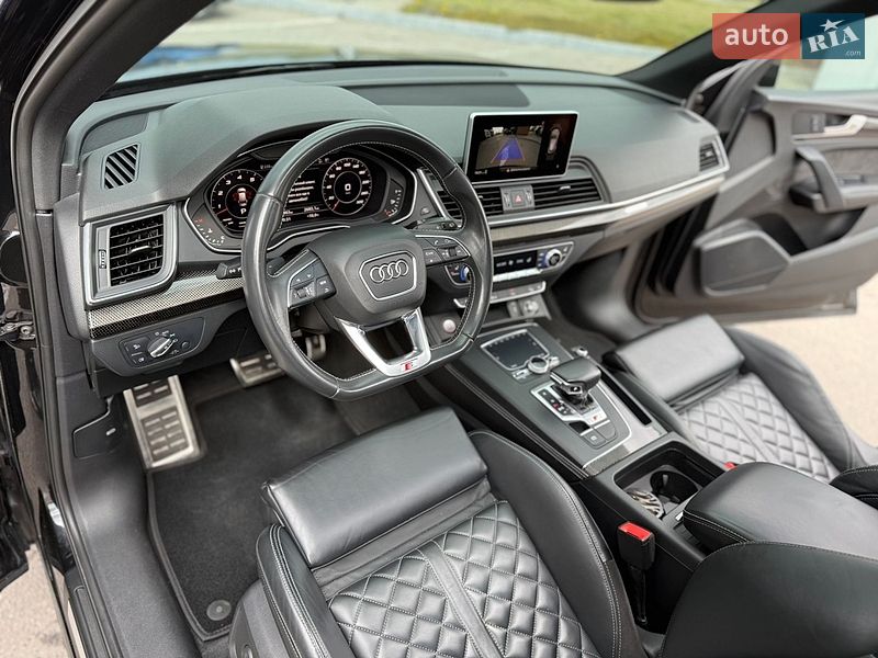 Внедорожник / Кроссовер Audi SQ5 2019 в Днепре