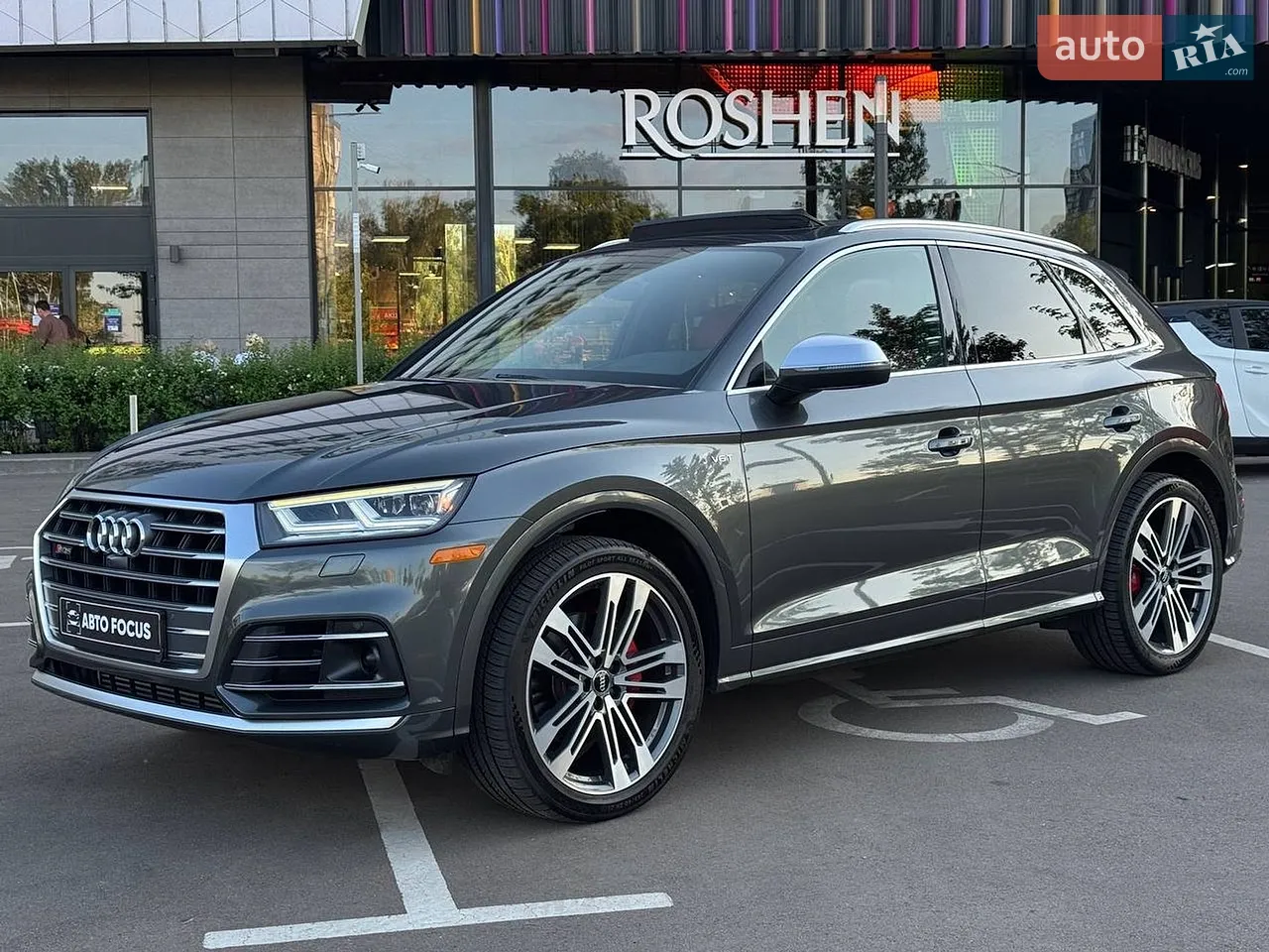 2018 Audi SQ5 - мініатюра 4