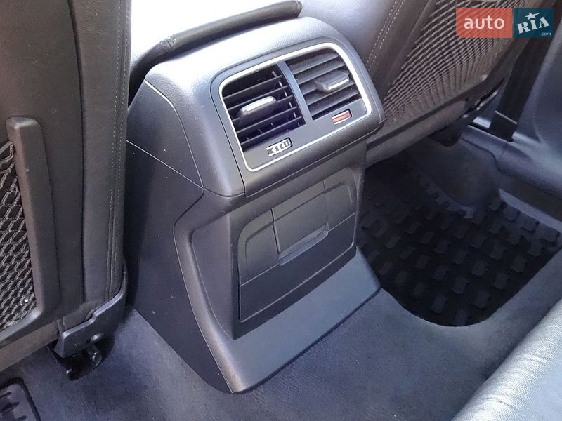 Позашляховик / Кросовер Audi SQ5 2015 в Києві фото 28 Позашляховик / Кросовер Audi SQ5 2015 в Києві