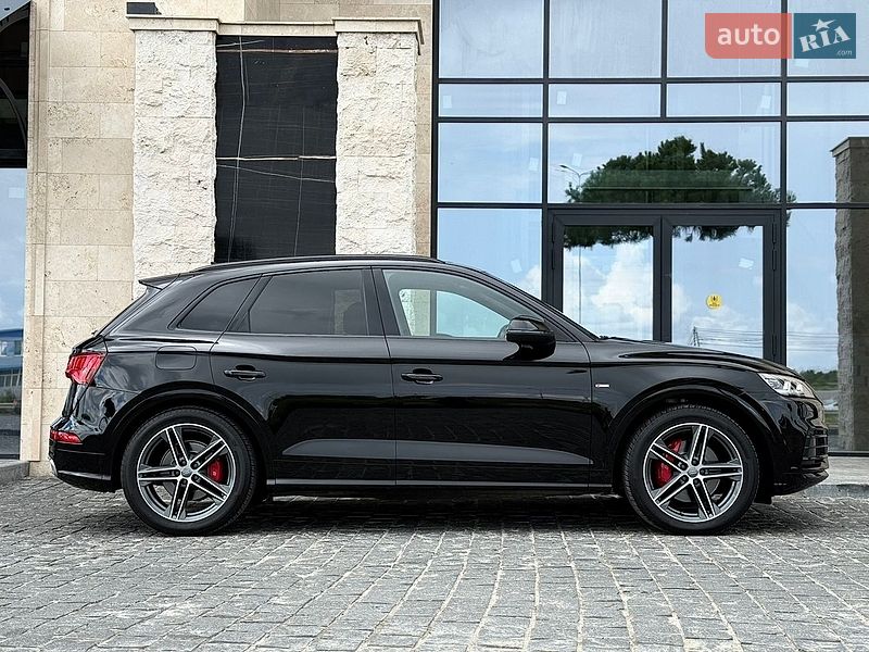 Позашляховик / Кросовер Audi SQ5 2018 в Львові