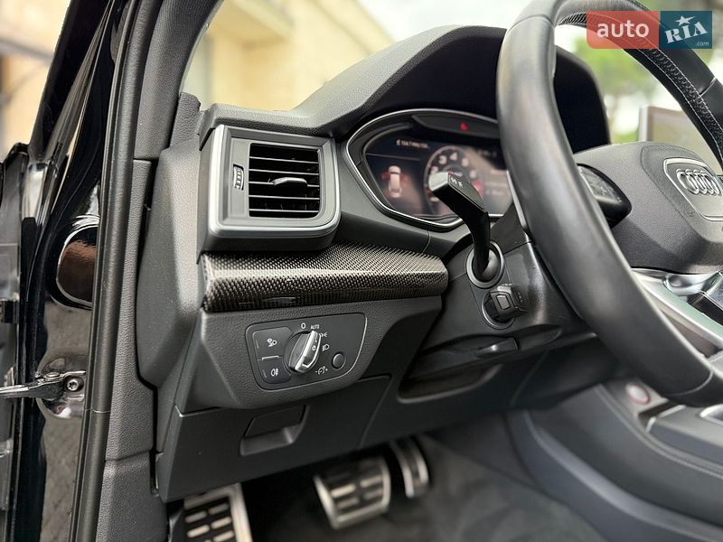 Позашляховик / Кросовер Audi SQ5 2018 в Львові