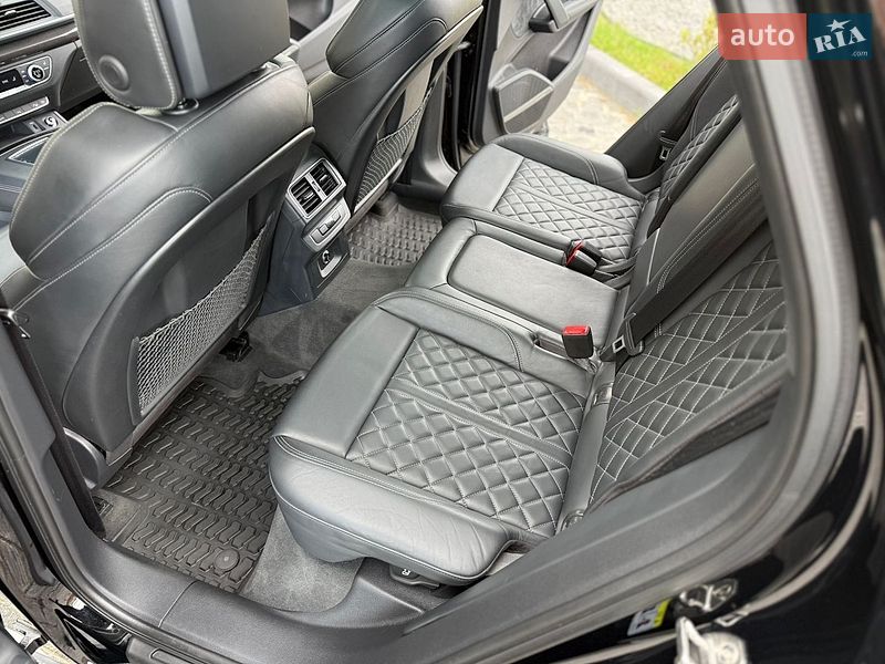 Позашляховик / Кросовер Audi SQ5 2018 в Львові