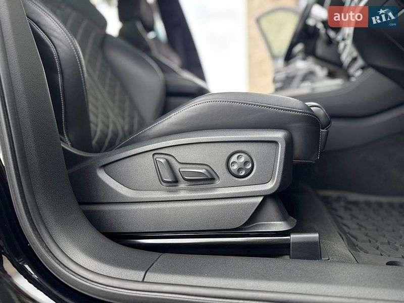 Позашляховик / Кросовер Audi SQ5 2018 в Львові