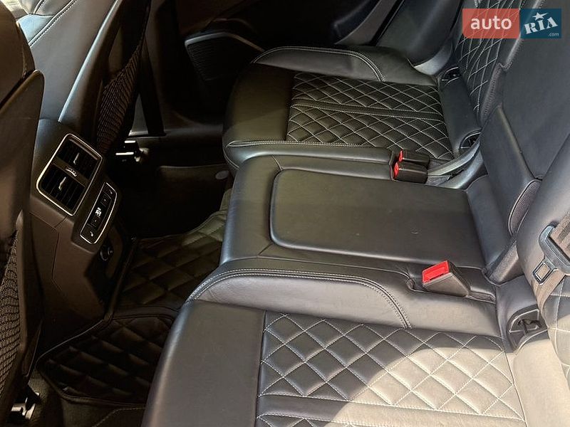 Позашляховик / Кросовер Audi SQ5 2018 в Одесі