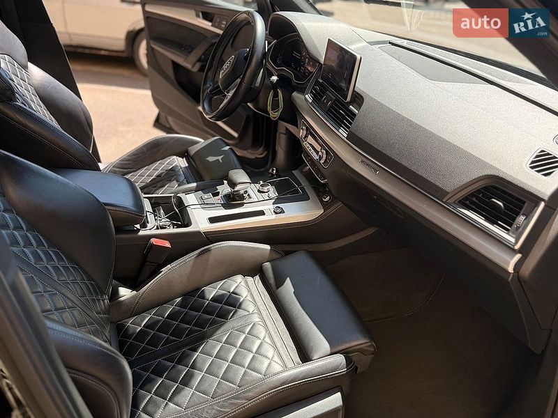 Позашляховик / Кросовер Audi SQ5 2018 в Одесі