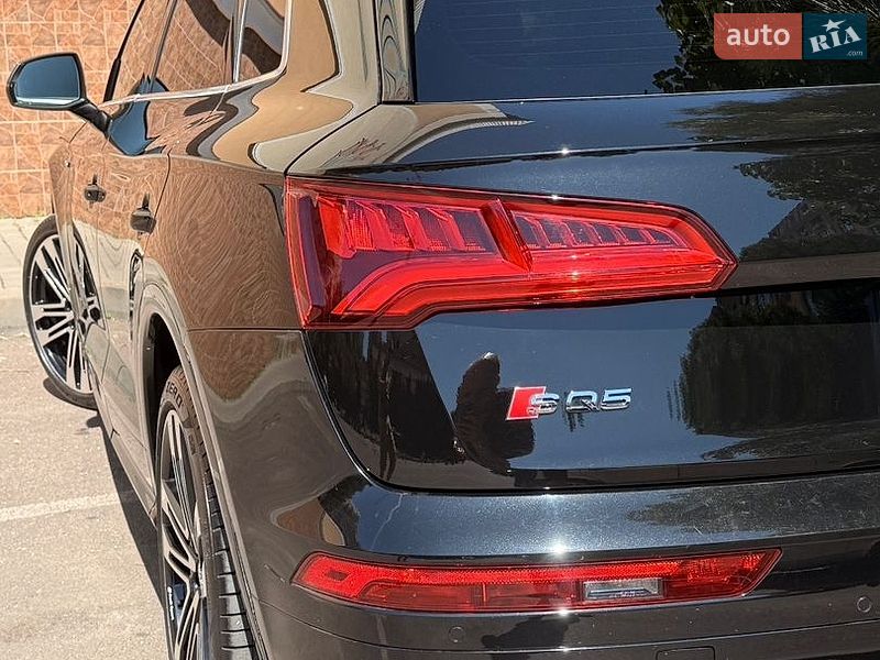 Позашляховик / Кросовер Audi SQ5 2018 в Одесі