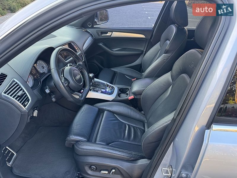 Внедорожник / Кроссовер Audi SQ5 2015 в Луцке