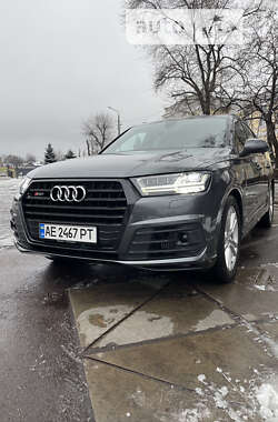 Audi SQ7  2017