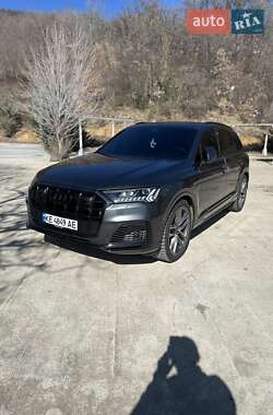 Audi SQ7 2023