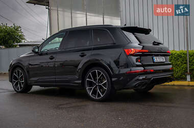 Audi SQ7  2023