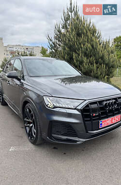 Audi SQ7  2019