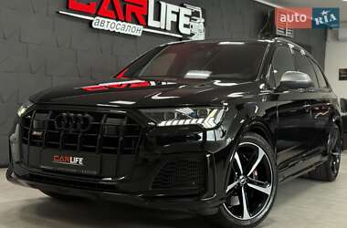 Audi SQ7  2021