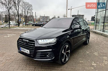 Audi SQ7  2018