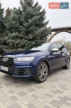 Audi SQ7  2018