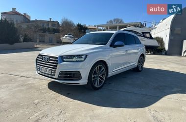 Audi SQ7  2018