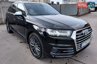 Audi SQ7  2017
