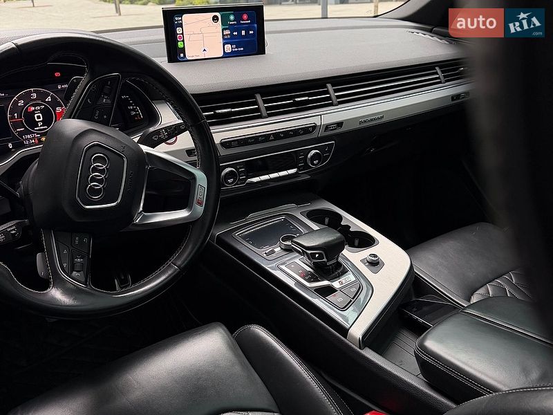 Внедорожник / Кроссовер Audi SQ7 2017 в Киеве