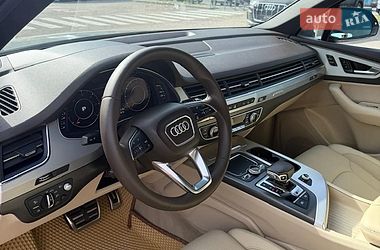 Внедорожник / Кроссовер Audi SQ7 2017 в Львове