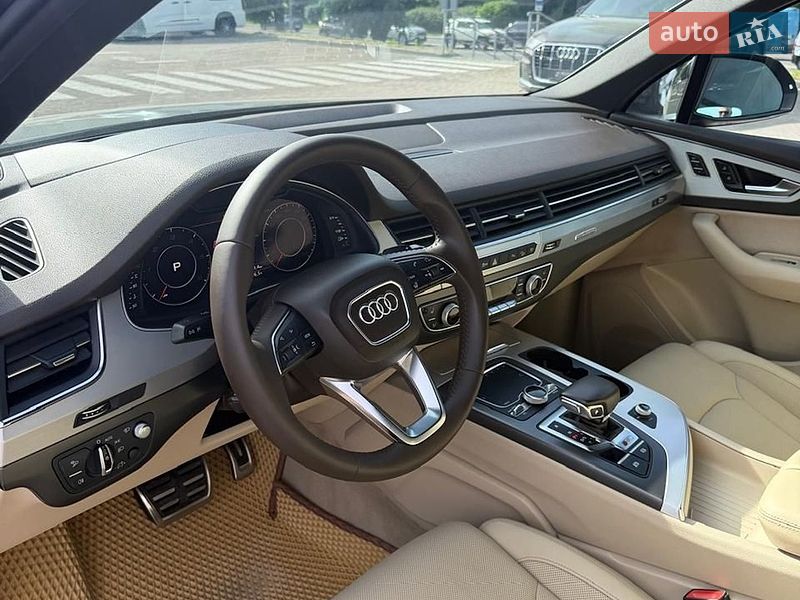 Внедорожник / Кроссовер Audi SQ7 2017 в Львове