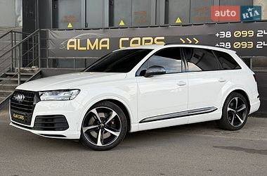 Внедорожник / Кроссовер Audi SQ7 2017 в Киеве фото 6 Внедорожник / Кроссовер Audi SQ7 2017 в Киеве