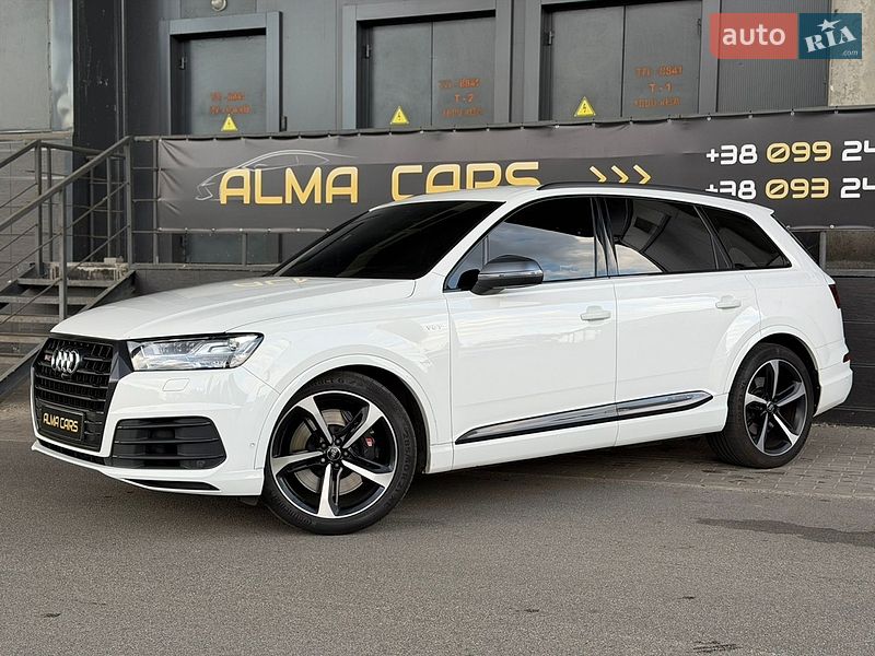 Внедорожник / Кроссовер Audi SQ7 2017 в Киеве фото 6 Внедорожник / Кроссовер Audi SQ7 2017 в Киеве