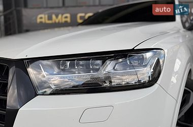 Внедорожник / Кроссовер Audi SQ7 2017 в Киеве фото 7 Внедорожник / Кроссовер Audi SQ7 2017 в Киеве