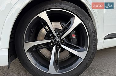 Внедорожник / Кроссовер Audi SQ7 2017 в Киеве фото 8 Внедорожник / Кроссовер Audi SQ7 2017 в Киеве