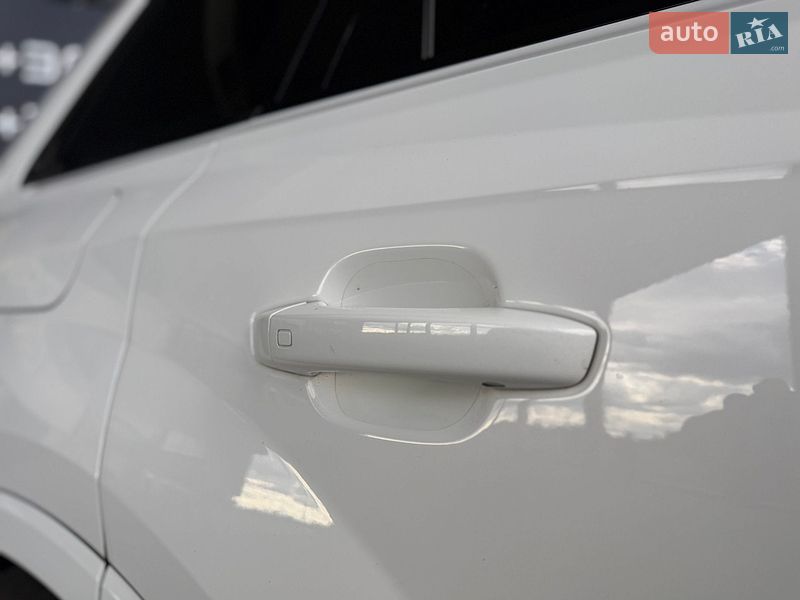 Внедорожник / Кроссовер Audi SQ7 2017 в Киеве фото 23 Внедорожник / Кроссовер Audi SQ7 2017 в Киеве