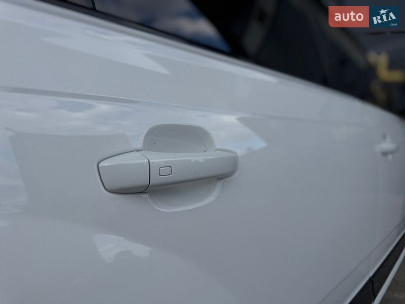 Внедорожник / Кроссовер Audi SQ7 2017 в Киеве фото 33 Внедорожник / Кроссовер Audi SQ7 2017 в Киеве