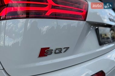 Внедорожник / Кроссовер Audi SQ7 2017 в Киеве фото 44 Внедорожник / Кроссовер Audi SQ7 2017 в Киеве