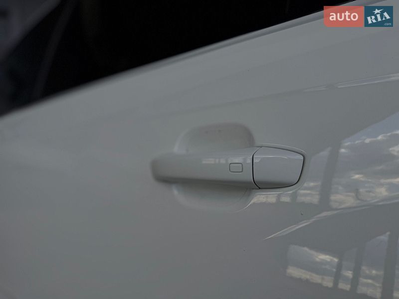 Внедорожник / Кроссовер Audi SQ7 2017 в Киеве фото 47 Внедорожник / Кроссовер Audi SQ7 2017 в Киеве