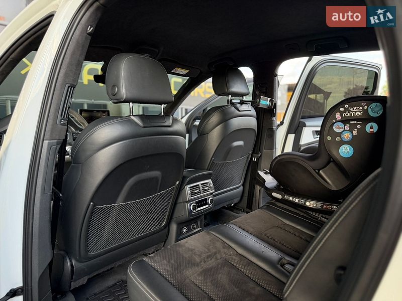 Внедорожник / Кроссовер Audi SQ7 2017 в Киеве фото 75 Внедорожник / Кроссовер Audi SQ7 2017 в Киеве