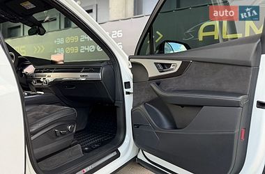 Внедорожник / Кроссовер Audi SQ7 2017 в Киеве фото 86 Внедорожник / Кроссовер Audi SQ7 2017 в Киеве