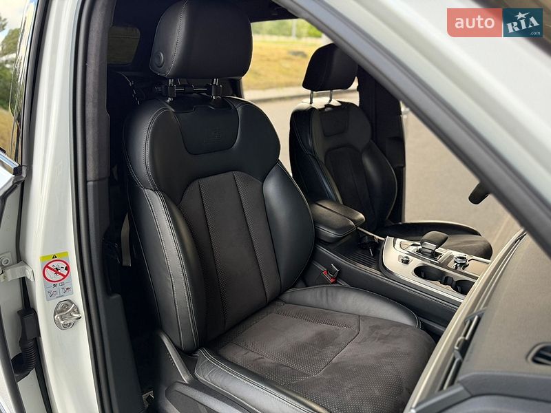 Внедорожник / Кроссовер Audi SQ7 2017 в Киеве фото 92 Внедорожник / Кроссовер Audi SQ7 2017 в Киеве