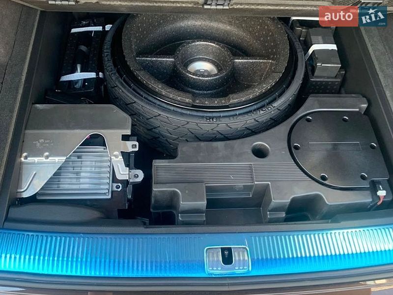 Позашляховик / Кросовер Audi SQ7 2024 в Дніпрі фото 14 Позашляховик / Кросовер Audi SQ7 2024 в Дніпрі