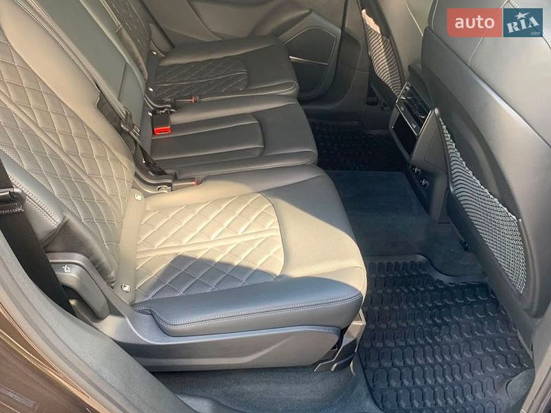 Позашляховик / Кросовер Audi SQ7 2024 в Дніпрі фото 7 Позашляховик / Кросовер Audi SQ7 2024 в Дніпрі