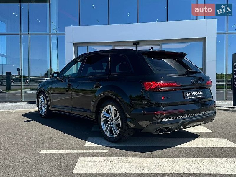Позашляховик / Кросовер Audi SQ7 2021 в Києві