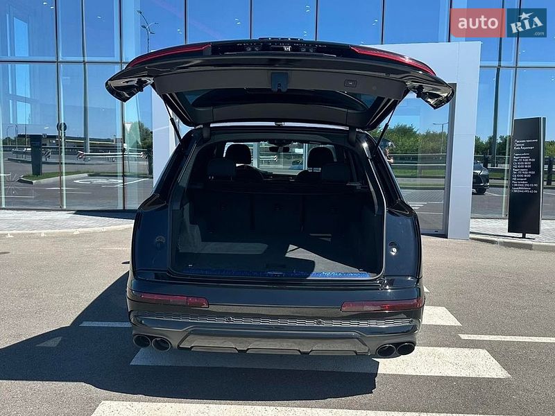 Позашляховик / Кросовер Audi SQ7 2021 в Києві