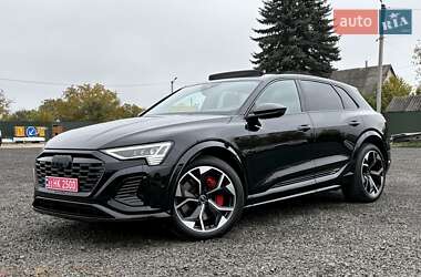 Audi SQ8 e-tron  2024