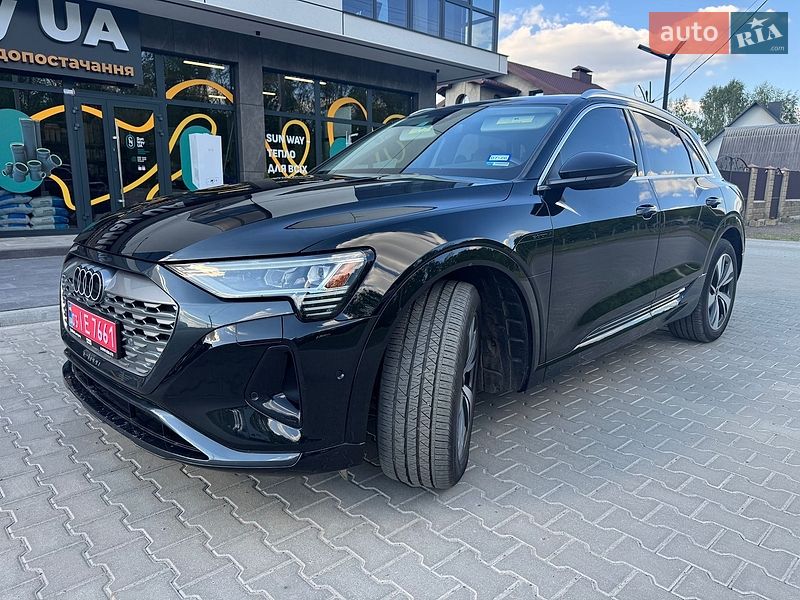 Легкові Audi SQ8 e-tron