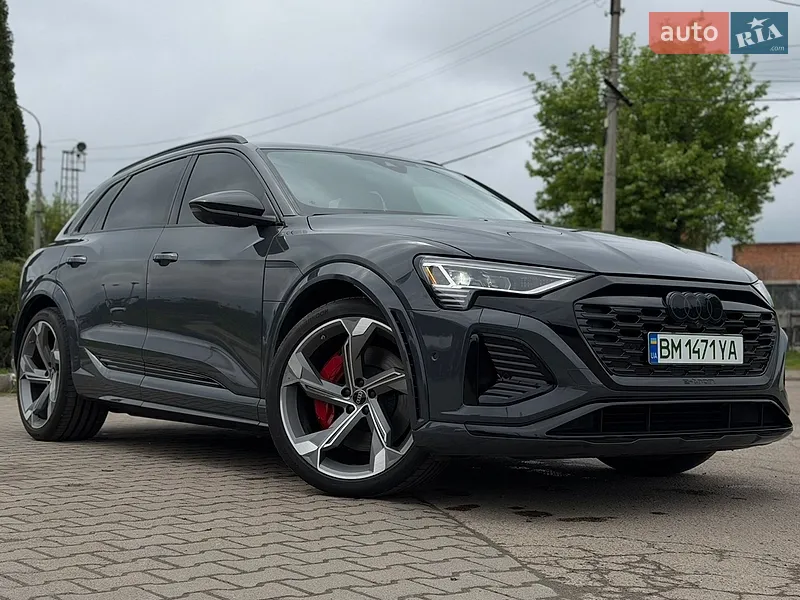 Audi SQ8 e-tron