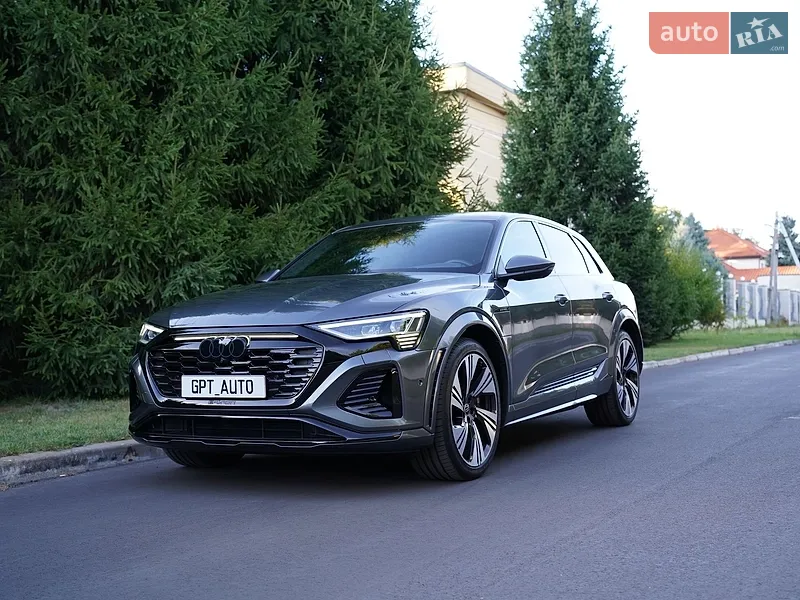 Audi SQ8 e-tron