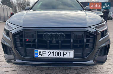Audi SQ8  2021