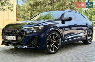 Audi SQ8  2021