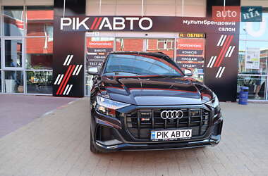 Audi SQ8  2022