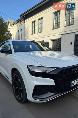 Audi SQ8  2022