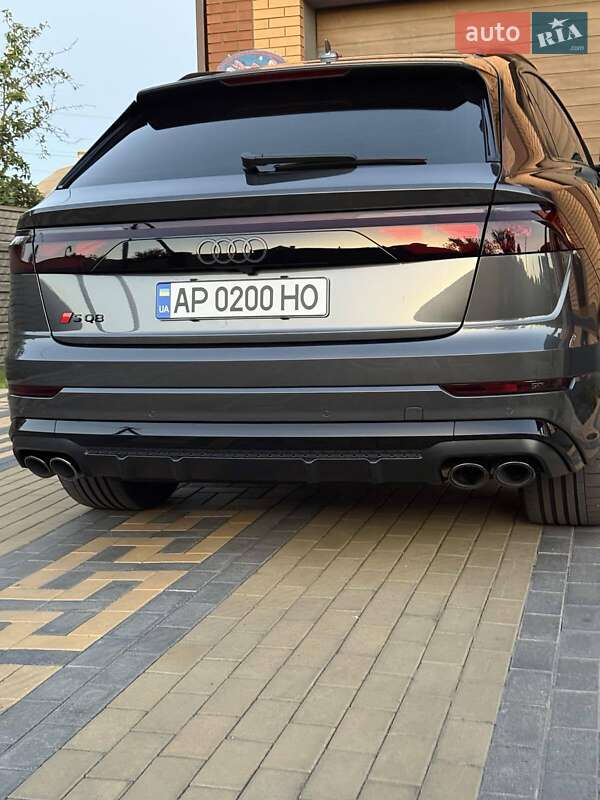 Audi SQ8