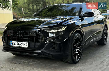 Audi SQ8  2021