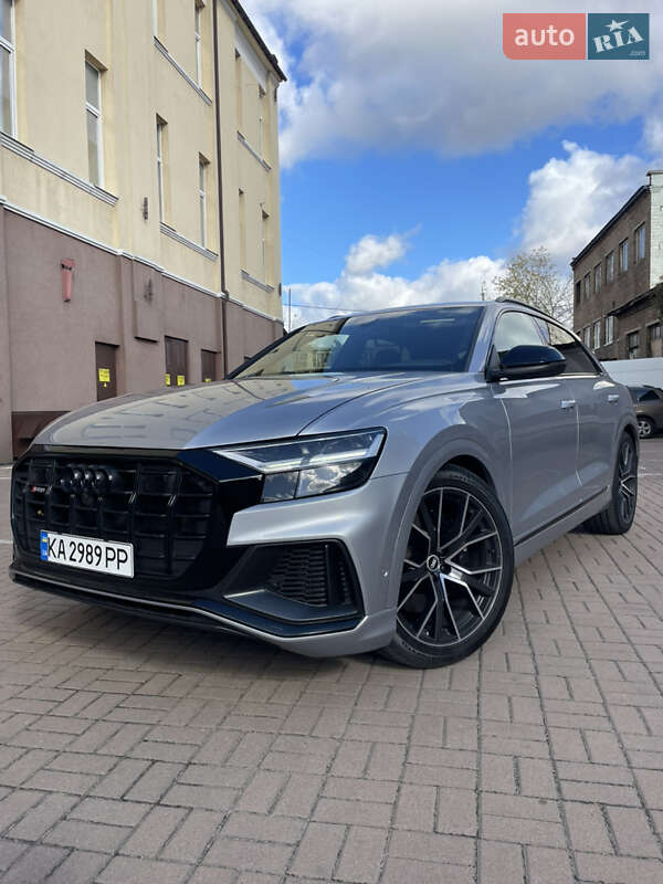 Audi SQ8