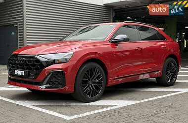 Audi SQ8  2024